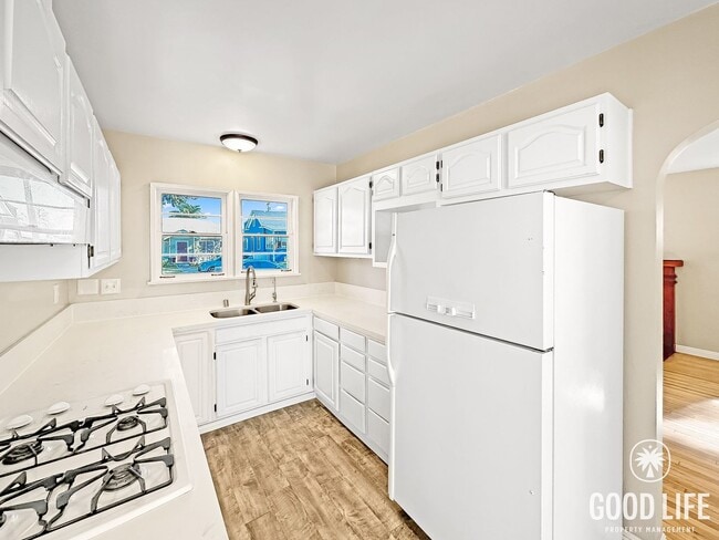 Building Photo - Charming 3-Bedroom Anaheim Home Featuring Private Backyard & Assigned Parking