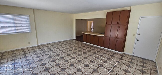 Building Photo - MIRA MESA / SAN DIEGO - Nice 4 Bedroom / 2 Bath House.  AVAILABLE NOW!!