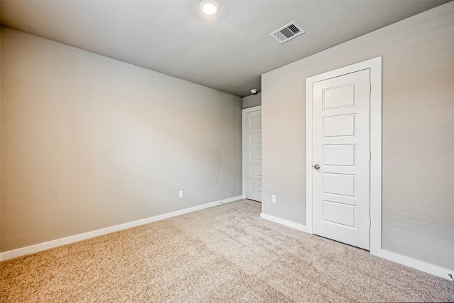 Building Photo - 2611 Westward Hl Dr