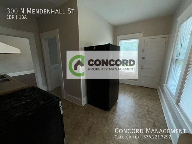 Building Photo - 300 N Mendenhall St