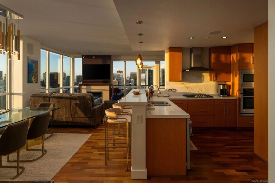 Building Photo - 325 Seventh Ave