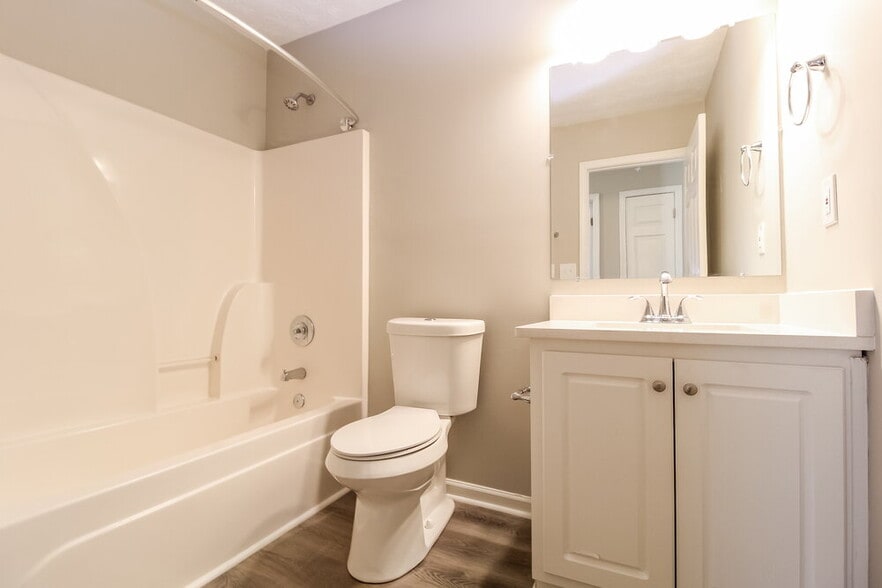 Building Photo - 75 Shadowbrooke Cir SW