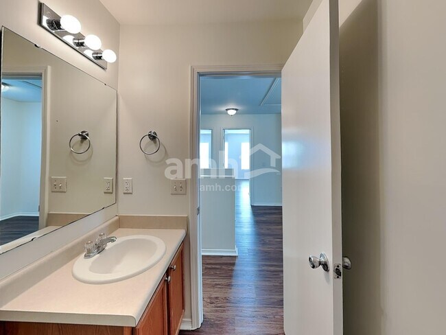 Building Photo - 4400 Kiddle Ln