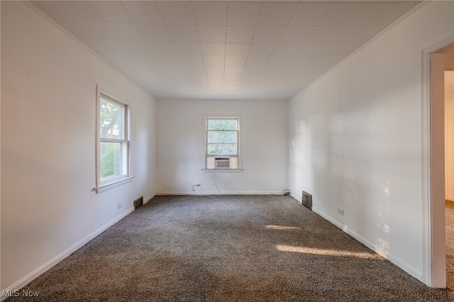 Building Photo - 997 Mohegan Trl