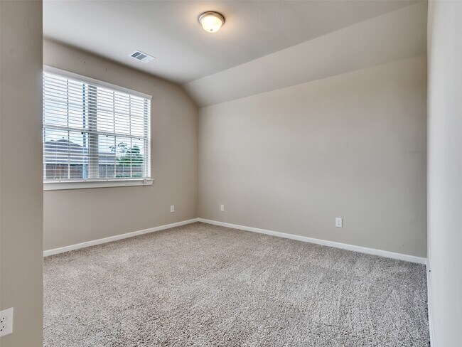 Building Photo - 8510 Amber Bend Dr
