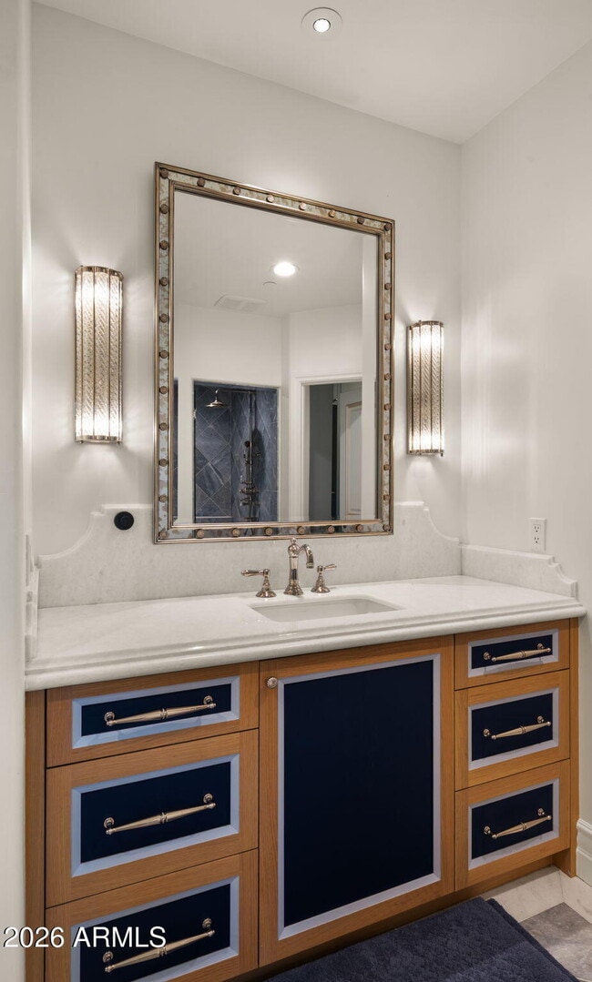 Building Photo - 8501 N Golf Dr