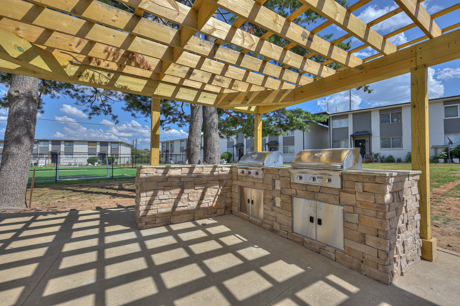 Building Photo - 914 Winthorne Dr