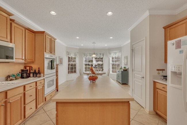 Building Photo - 49 Penny Creek Dr