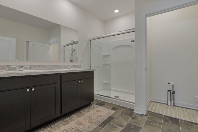 Building Photo - 567 Faulkner Dr