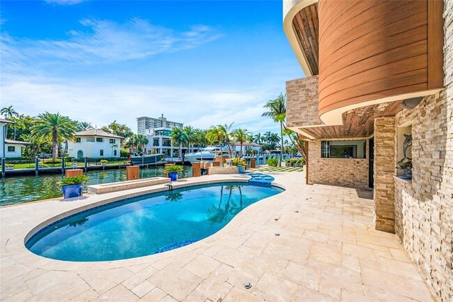 Building Photo - 2626 Castilla Isle