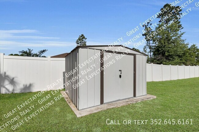 Building Photo - 11302 SW 62nd Cir