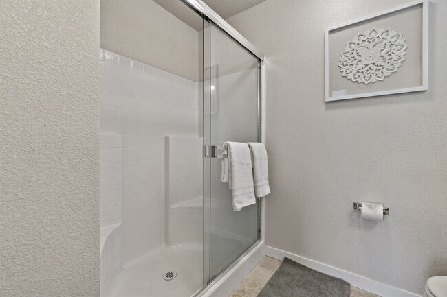 Building Photo - 2646 W Snyder St