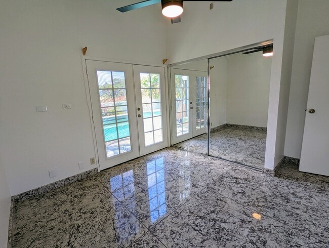 Building Photo - Kalama valley single level 4 bedroom home ...
