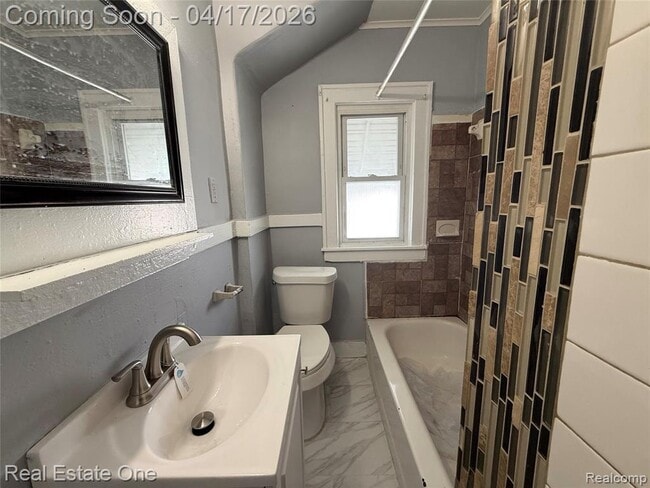 Building Photo - 6117 Kenilworth St