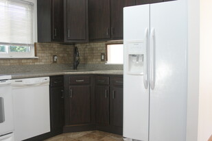 New stainless steel appliances - 180 Main Pky W