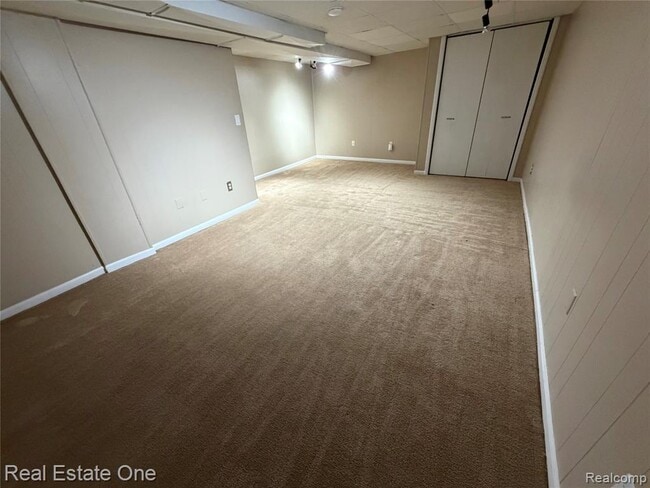 Building Photo - 37035 E Aragona Dr