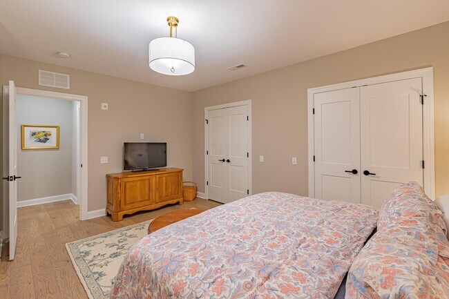 Building Photo - 5211 Highpointe Lakes Dr