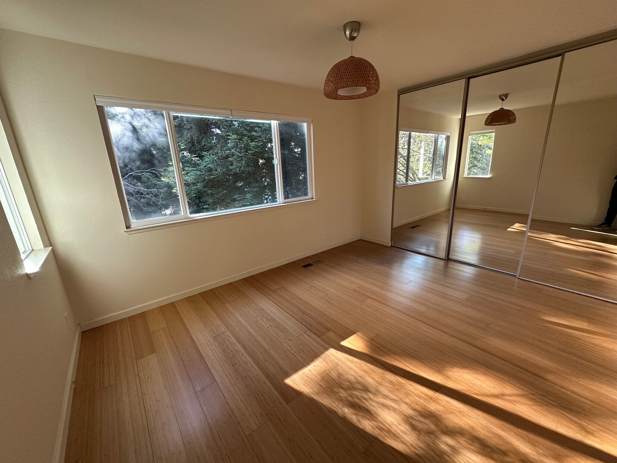 Second bedroom - 137 Temescal Cir