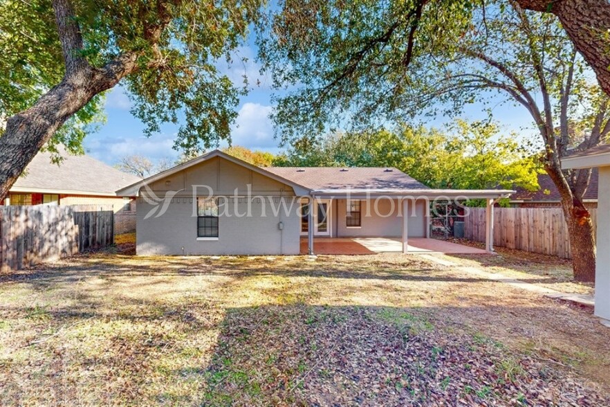 Building Photo - 3914 Winston Dr