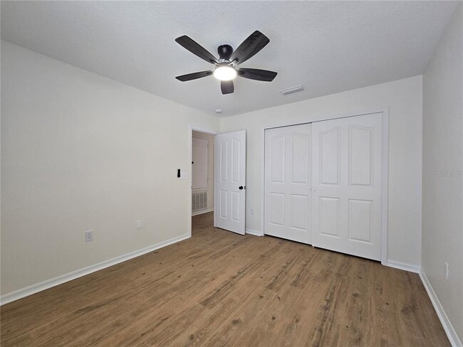 Building Photo - 6889 Lake Eaglebrooke Dr