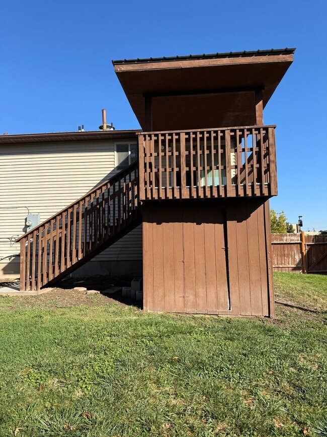 Building Photo - Beautiful 4-Bedroom, 2-Bath Home with Classic Layout and Large Yard