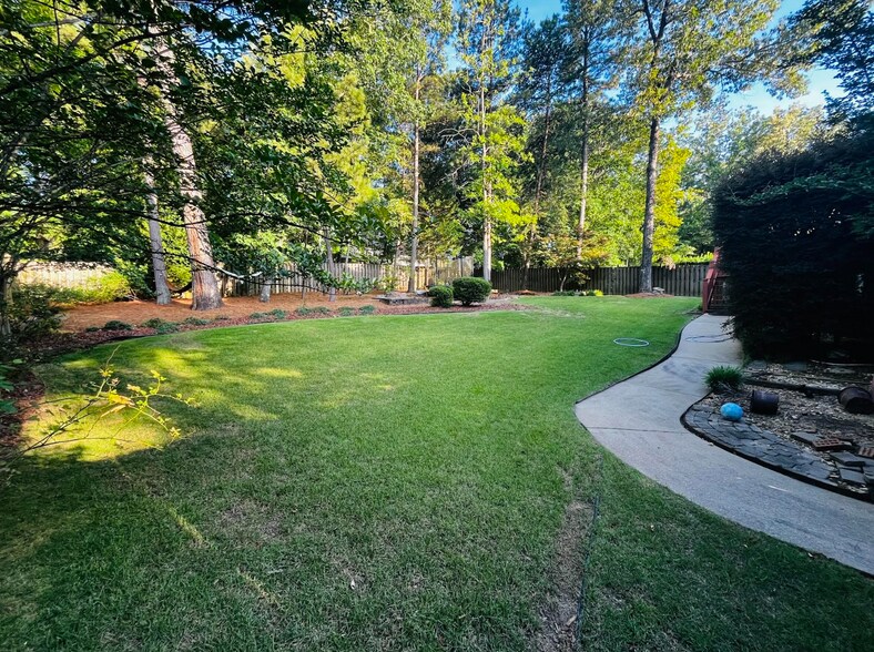 Building Photo - 6116 Rosemont Ct