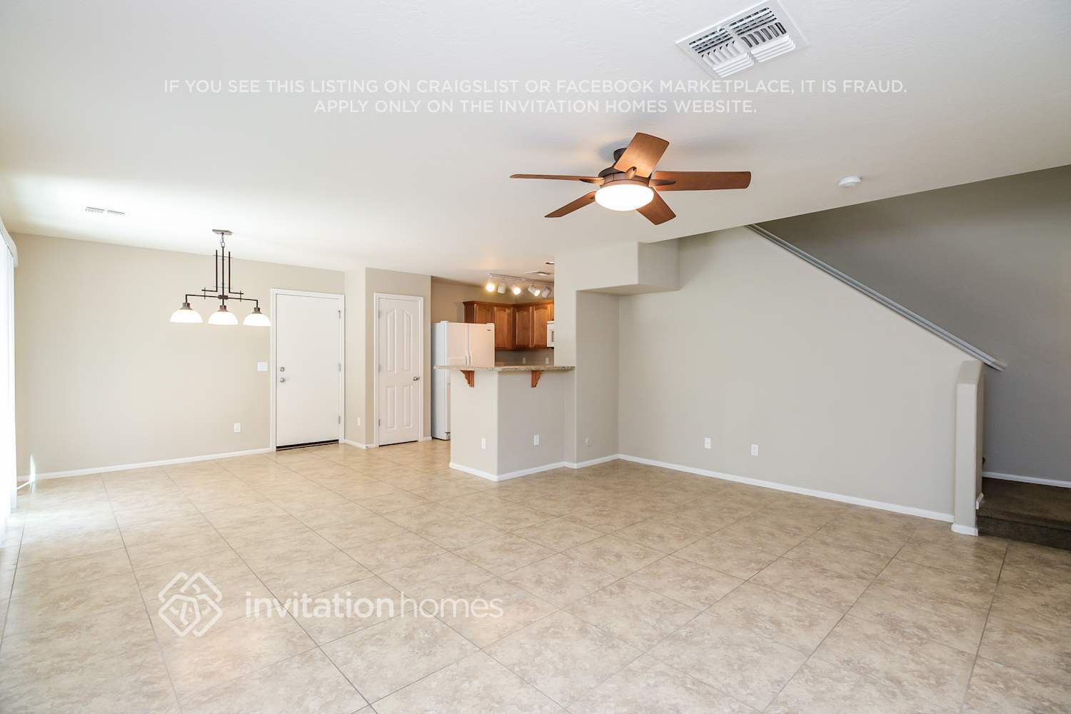 Building Photo - 1039 S Deerfield Ln