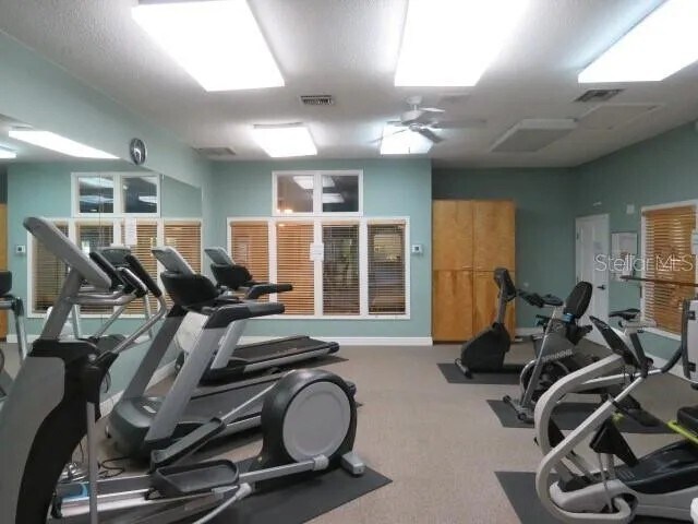 Building Photo - 997 Spinnaker Ct