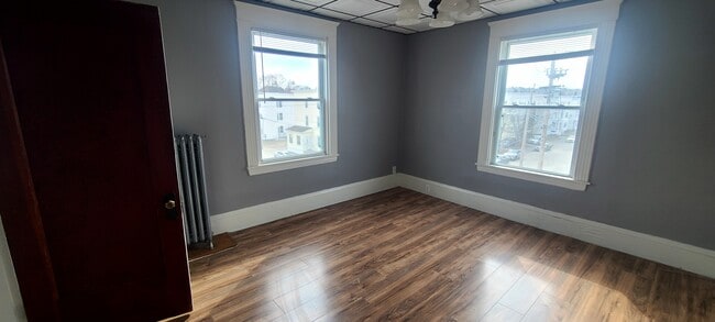 Building Photo - 33 Howard St