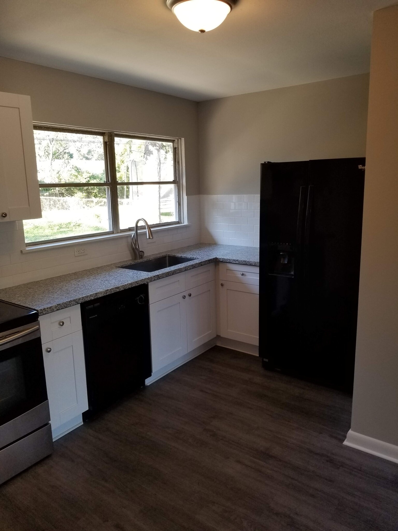 Kitchen - 7417 Caddo Rd