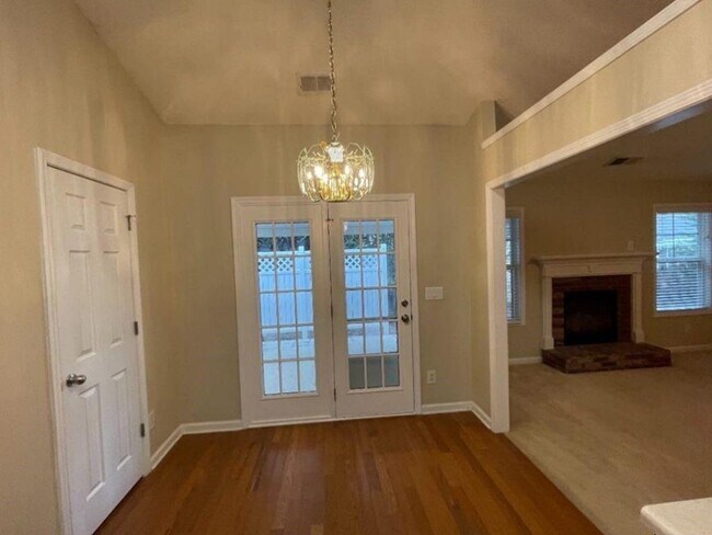 Building Photo - 760 Franklin Mill Trace