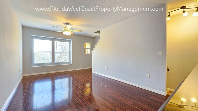 Building Photo - OUTSTANDING 2 Bedroom / 2.5 Bath / 2 Car Tandem Garage ! WILLOWBROOK- LAKEWOOD RANCH!