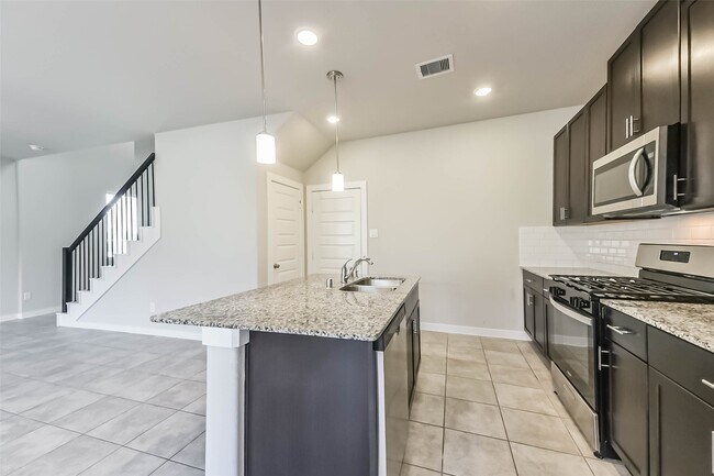 Building Photo - 5723 Madden Ln