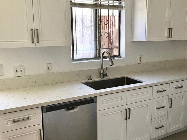 Remodeled Kitchen - 2412 S Shenandoah St