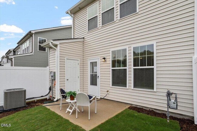 Building Photo - 74 Amaryllis Ln