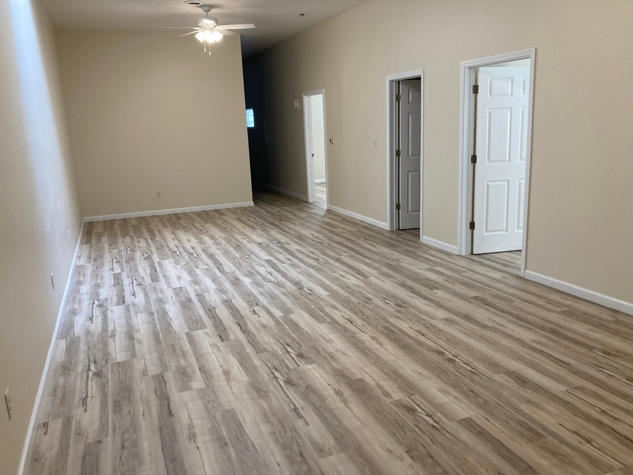 Building Photo - 51 E Main St