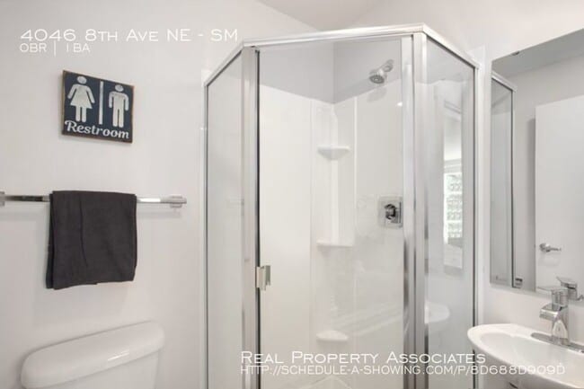 Building Photo - 4046 8th Ave NE