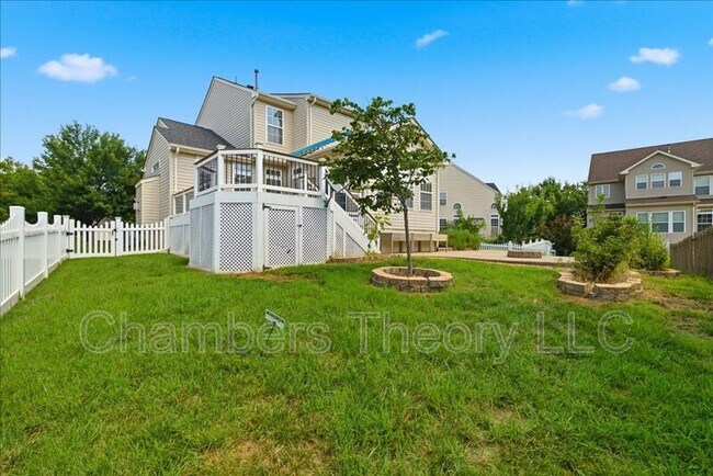 Building Photo - 42211 Marcy Way