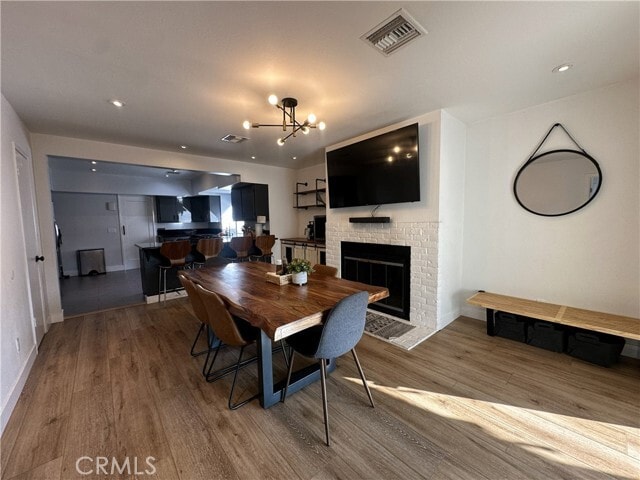 Building Photo - 206 W Mountain View Ave