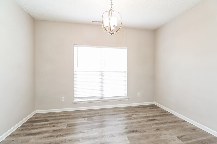 Building Photo - 8703 Bodkin Ct