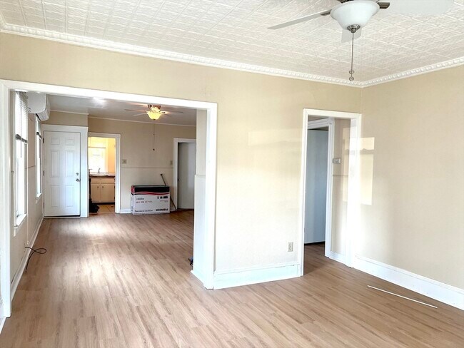 Building Photo - 155 Whitman St