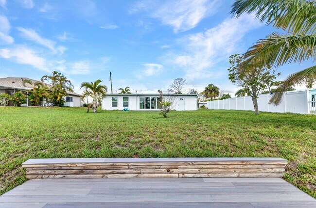 Building Photo - 501 Palmetto Dr