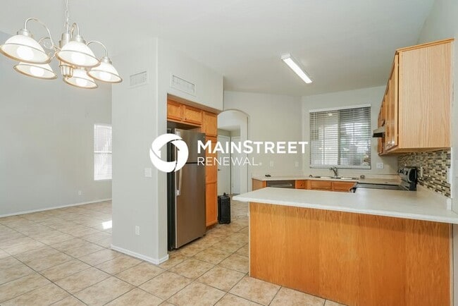 Building Photo - 3 Bedroom Pet-Friendly Home in Avondale, AZ with Main Street Renewal