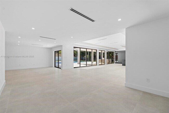 Building Photo - 7530 SW 134th St