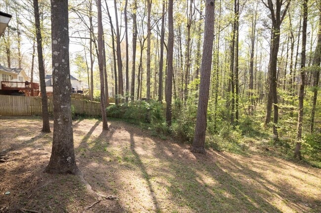 Building Photo - Spacious 3/2 Ranch Home w/ 2 Car Garage in Quiet Neighborhood