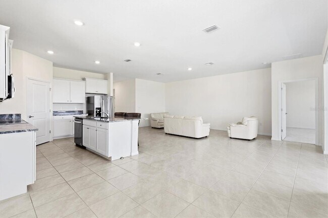 Building Photo - 8022 Penrose Pl