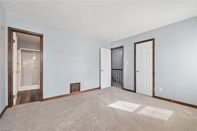 Building Photo - 5496 Lynbrook Landing