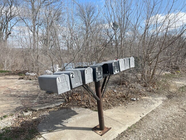 Building Photo - 2379 Locust Road, Unit Apt. #3