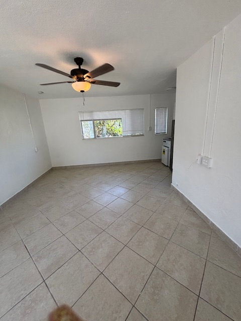 Building Photo - 1064 N Tamiami Trl