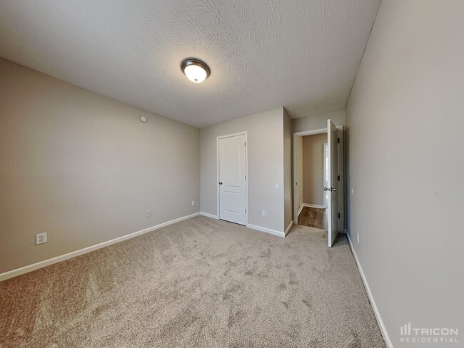 Building Photo - 140 St Ann Cir